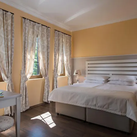 Pensionat Effect Boutique Azzura - Adults Only Self Check-in Nesebar